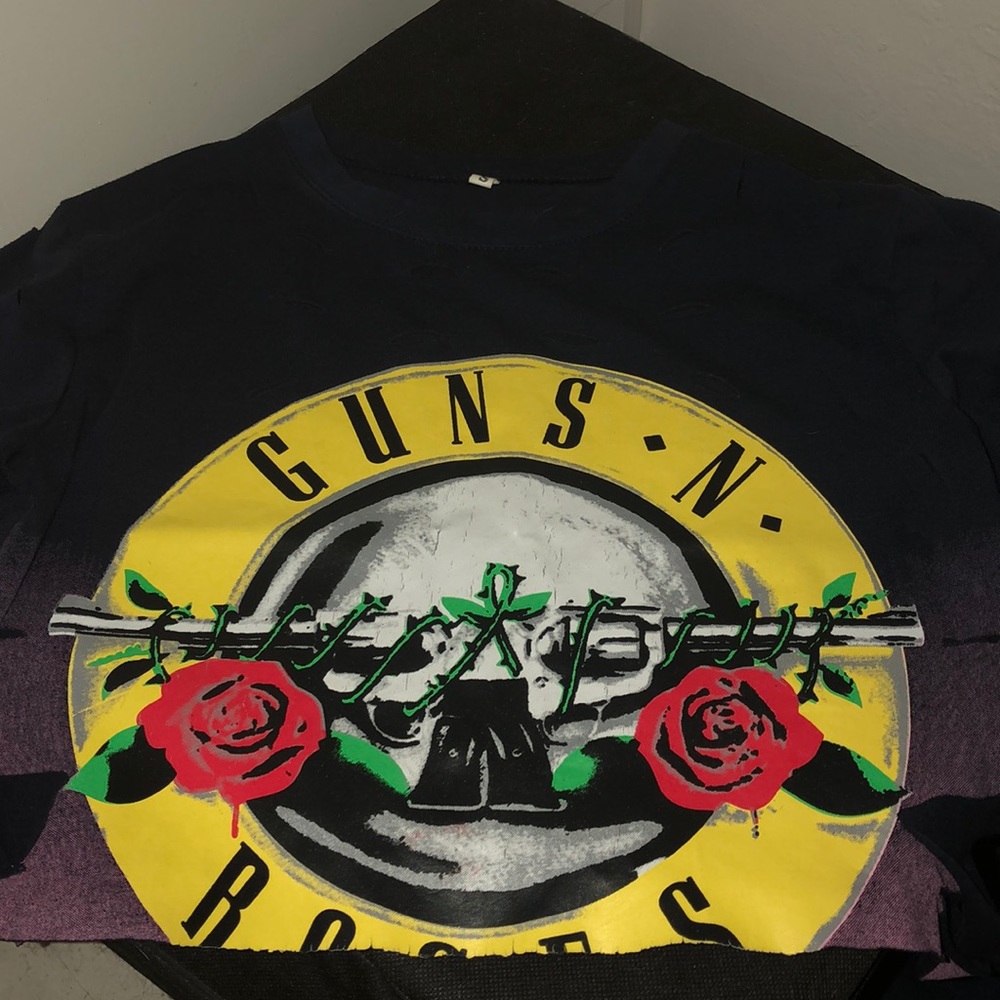 Guns and rose crop top!